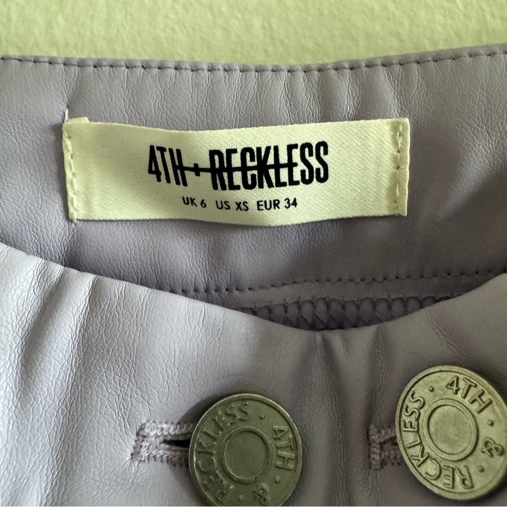 4th & Reckless Tropez Faux Leather Lilac Trouser Pants size XS - Picture 10 of 12